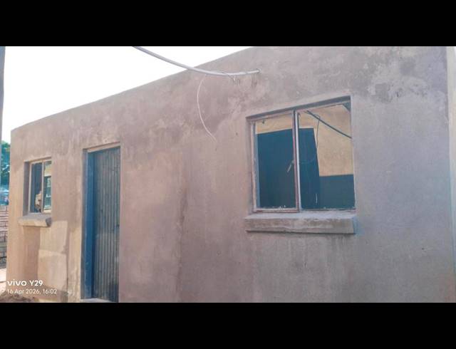 8 BEDROOM HOUSE FOR SALE IN TEMBISA
